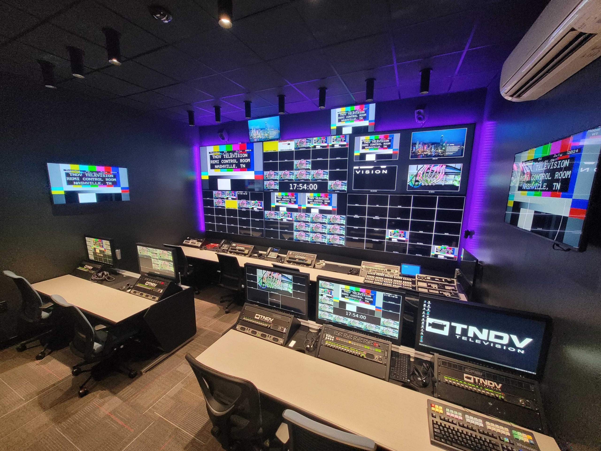 Control Room 8